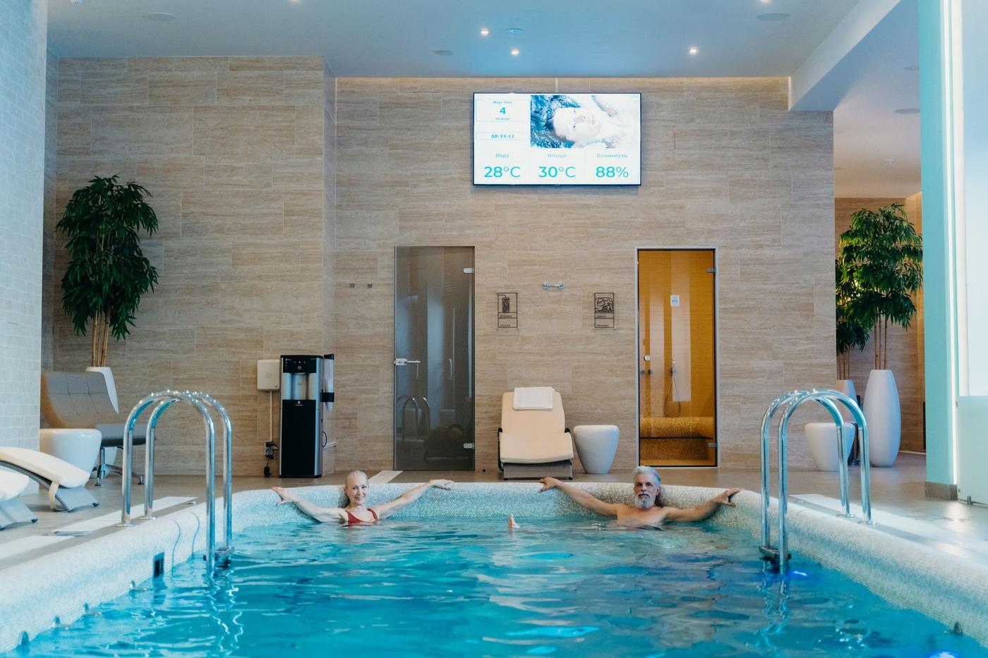 Warm tiled thermal area
