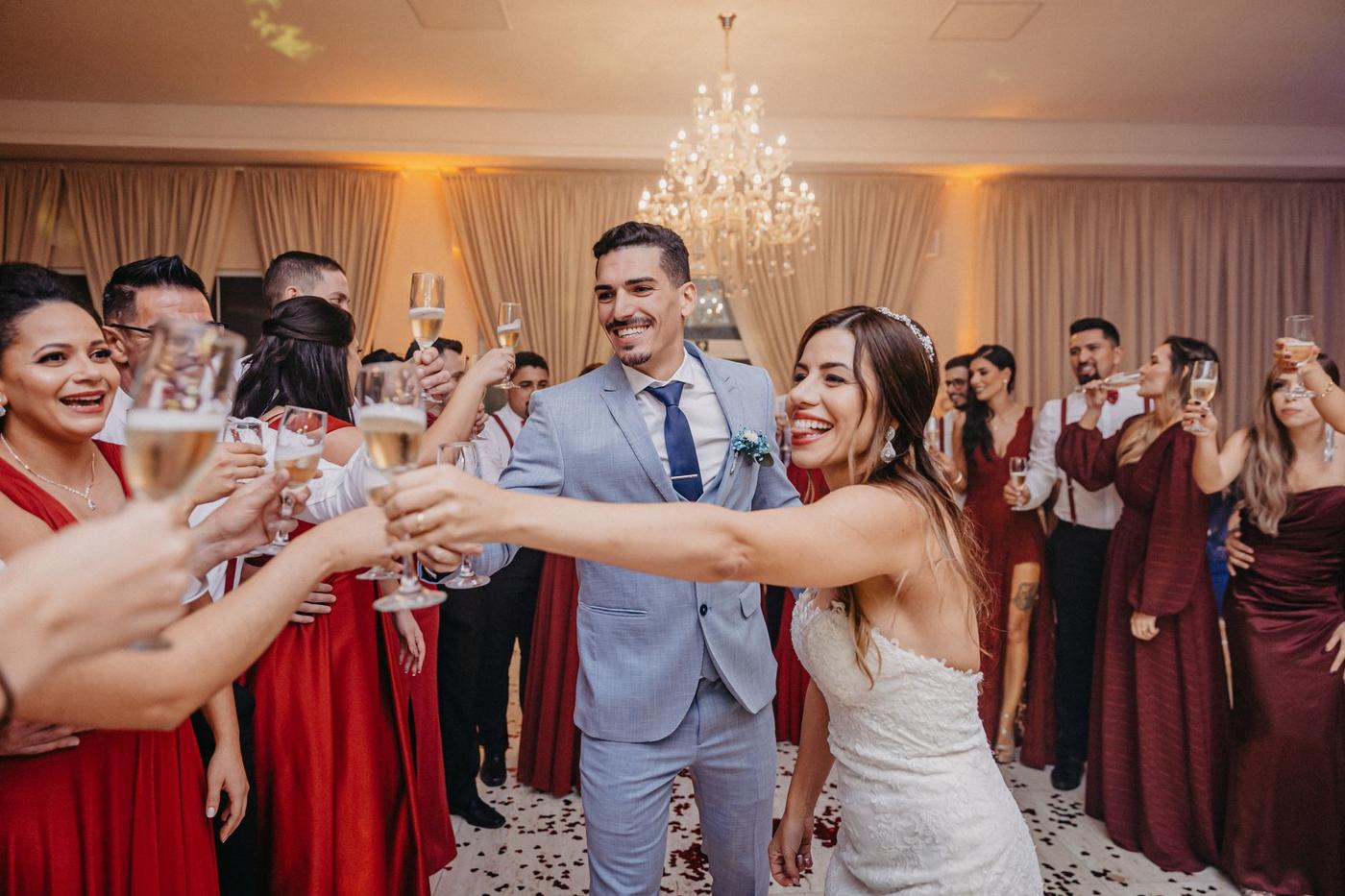 Guests celebrating at Villa Sorrentina